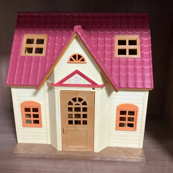 실바니안 패밀리 이층집 토끼 인형 가구 포함