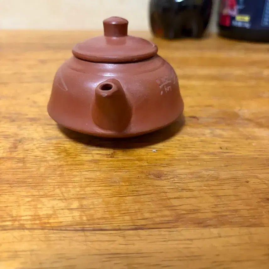 [BUNJANG] Dehua Kiln 1950s-1960s Handmade Porcelain Teapot (Small) / (1174)덕화 50-60년대 전수공자사호(소)