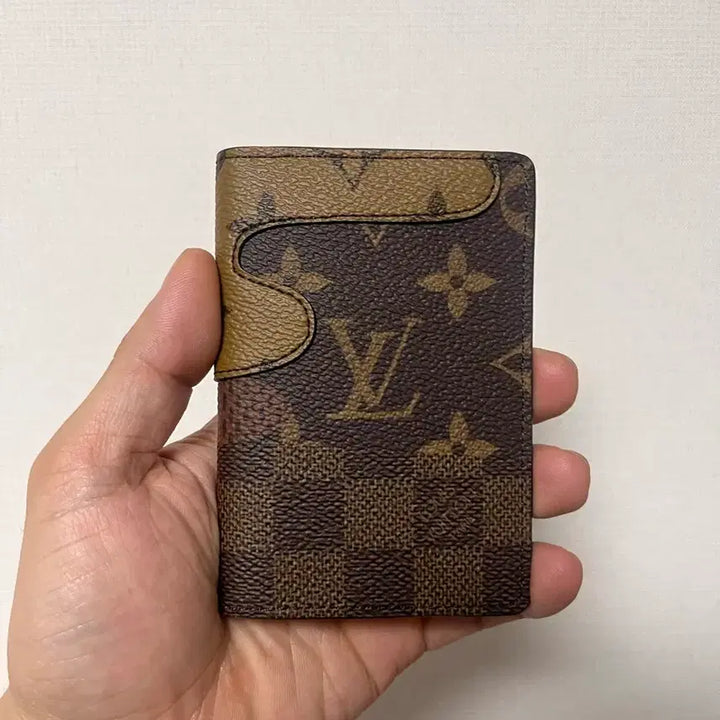 [BUNJANG] Louis Vuitton Nigo Collaboration Organizer / 루이비통 오거나이저 [니고 콜라보]