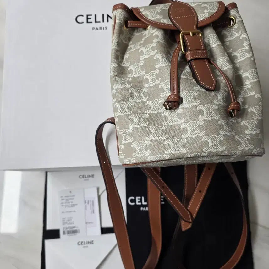 [BUNJANG] Celine Folco Backpack Greige / 셀린느 폴코 백팩 그레주 컬러