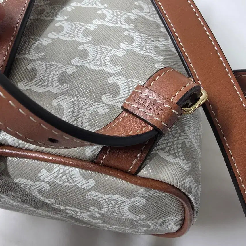 [BUNJANG] Celine Folco Backpack Greige / 셀린느 폴코 백팩 그레주 컬러