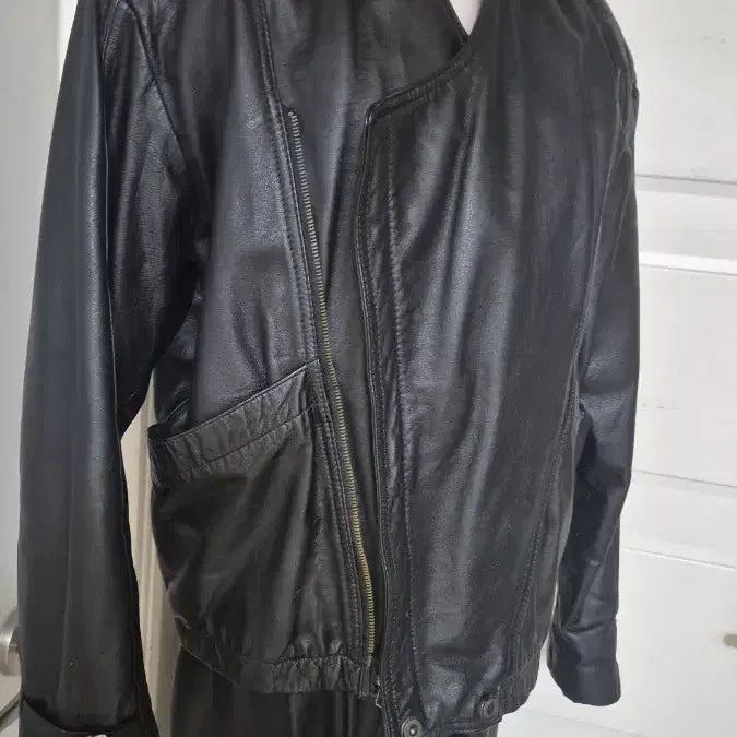 [BUNJANG] Woo Chung Leather Black Leather Bomber Jacket / Woo Chung Leather Fashion 블랙 가죽 봄퍼