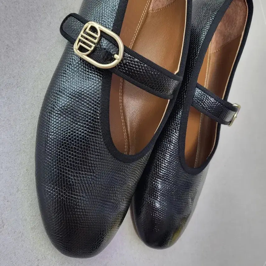 [BUNJANG] Lanvin Collection Flat Shoes / 랑방컬렉션 플랫 슈즈(사진 도용시 법적조치)