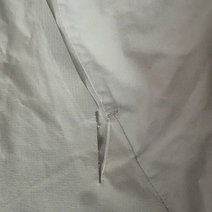 [BUNJANG] On Running Papyrus Jacket M / 온 러닝 파프 자켓 M