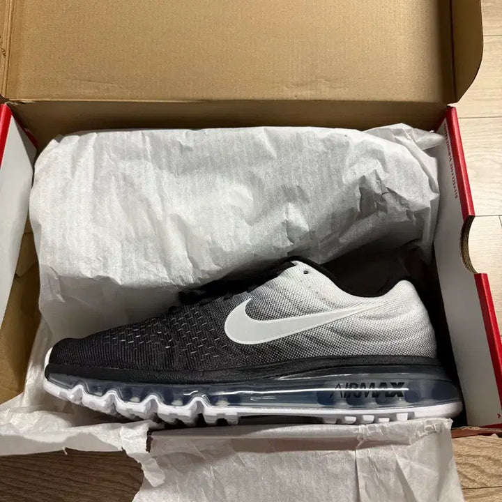 [BUNJANG] Nike Air Max 2017 Sneakers / 나이키 정품 에어맥스 2017 새제품 265사이즈