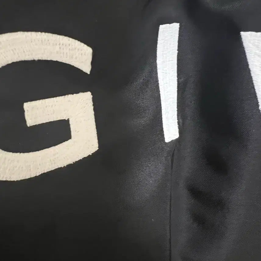 [BUNJANG] Givenchy Cargo Bomber Jacket / 지방시 탄창 카고 백로고 봄버 ma-1 48사이즈