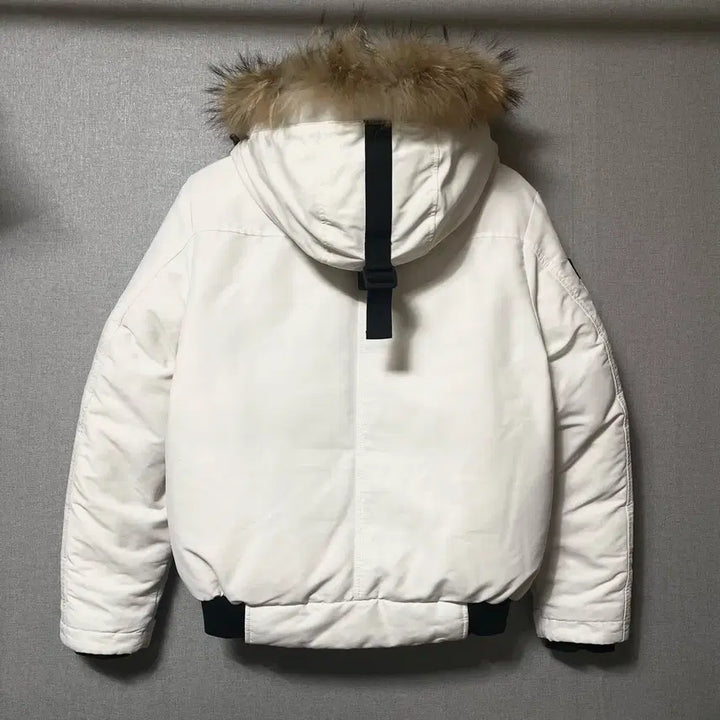 [BUNJANG] Ider Hooded Fur Padded Jacket White / 아이더 후드 퍼 패딩 화이트