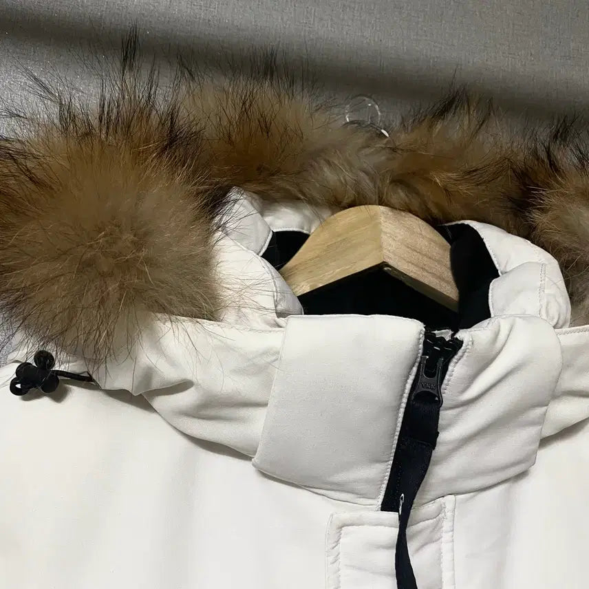 [BUNJANG] Ider Hooded Fur Padded Jacket White / 아이더 후드 퍼 패딩 화이트