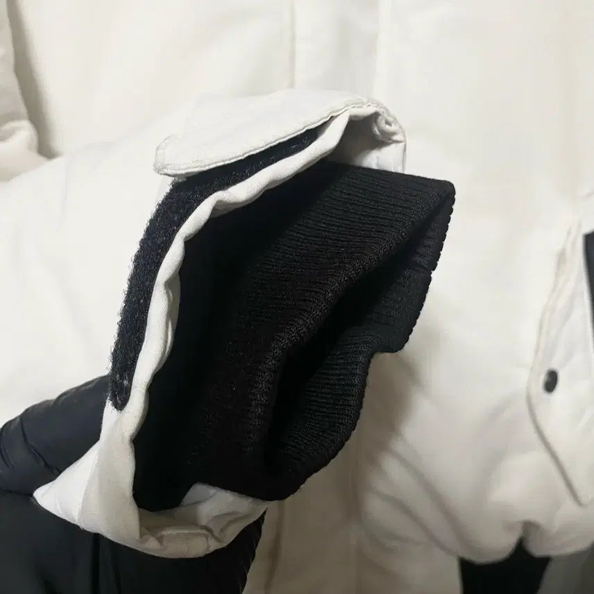 [BUNJANG] Ider Hooded Fur Padded Jacket White / 아이더 후드 퍼 패딩 화이트