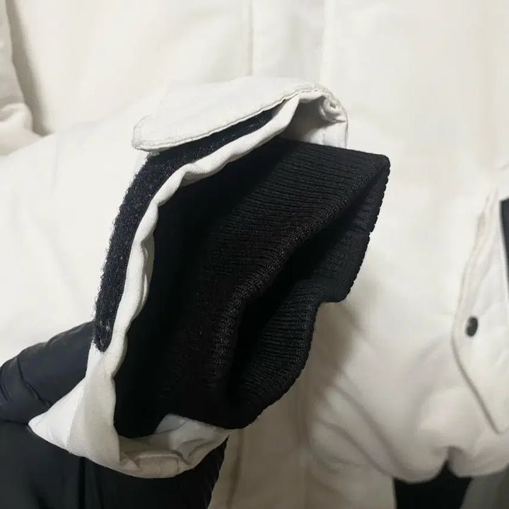 [BUNJANG] Ider Hooded Fur Padded Jacket White / 아이더 후드 퍼 패딩 화이트