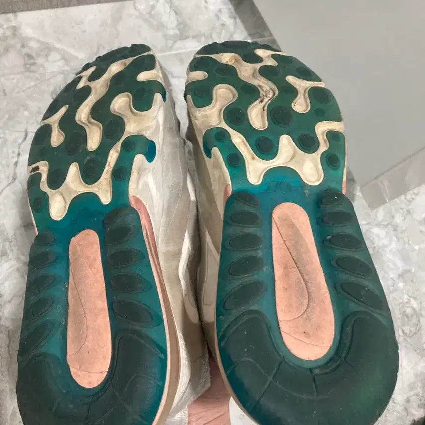 [BUNJANG] Nike Air Max React Sneakers / 나이키 에어 맥스 리액트 275