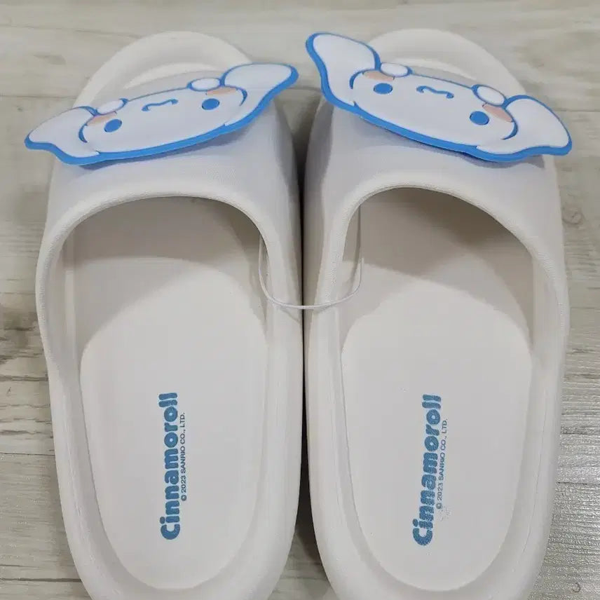 [SOLD OUT] 산리오 시나모롤 슬리퍼(새상품)