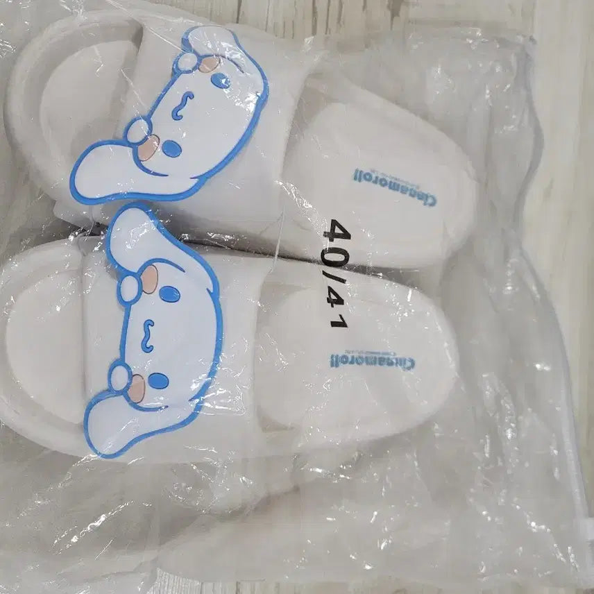 [SOLD OUT] 산리오 시나모롤 슬리퍼(새상품)