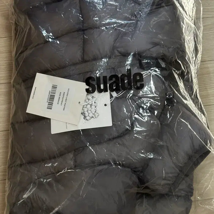 [BUNJANG] Suade Light Puffer Jacket / suade 스웨이드 라이트 푸퍼 자켓 패딩 새상품