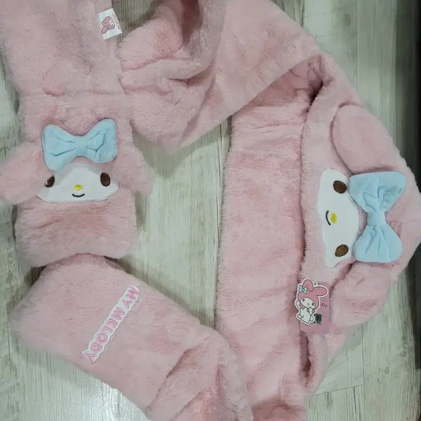 [BUNJANG] Sanrio My Melody Bucket Hat Scarf (New) / 산리오 마이멜로디 버킷햇 모자겸 목도리(새상품)