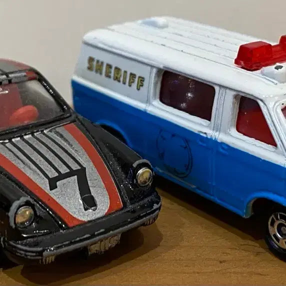 [BUNJANG] Tomica Porsche 911S &amp; Chevrolet Chevy Van Set / 토미카 일본제 포르쉐 911S, 쉐보레 쉐비밴 2대 세트 수집품 장식품