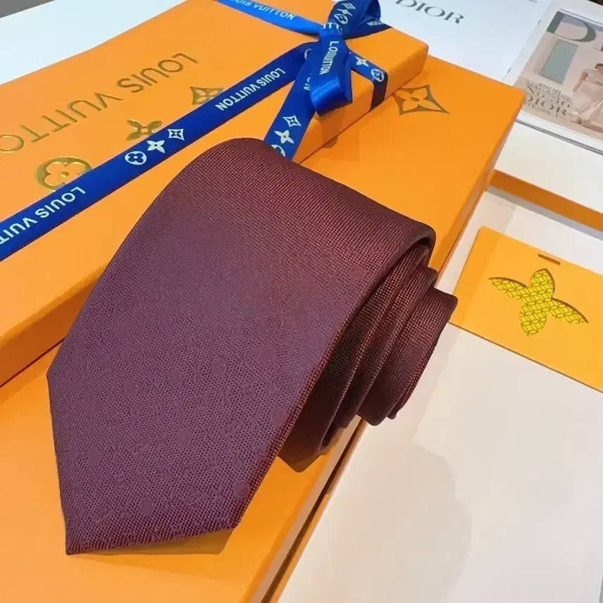 [BUNJANG] Louis Vuitton Tie - New / 루이비통 넥타이