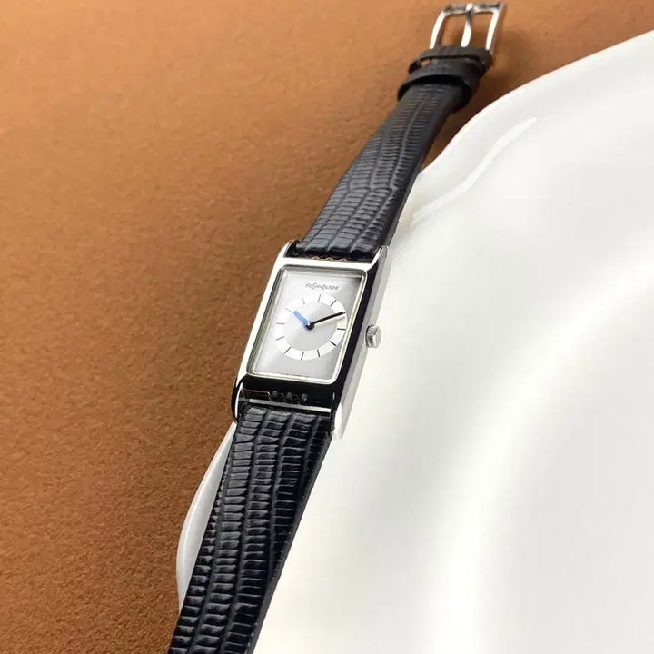 [BUNJANG] YSL Lady Square Mini Watch / YSL lady Square Mini watch