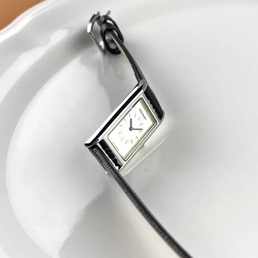 [BUNJANG] YSL Lady Square Mini Watch / YSL lady Square Mini watch