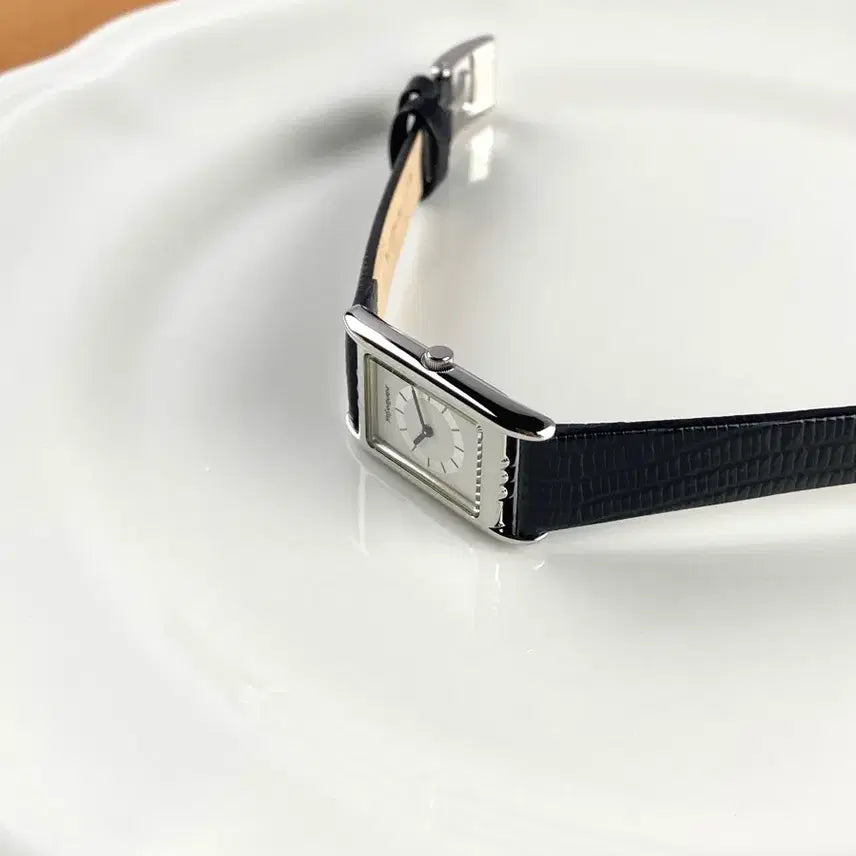 [BUNJANG] YSL Lady Square Mini Watch / YSL lady Square Mini watch