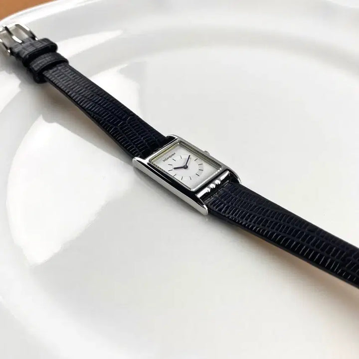 [BUNJANG] YSL Lady Square Mini Watch / YSL lady Square Mini watch