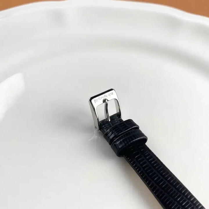 [BUNJANG] YSL Lady Square Mini Watch / YSL lady Square Mini watch