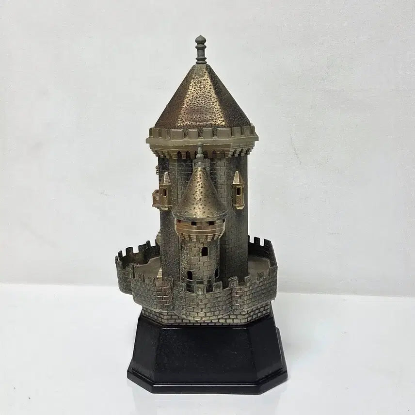 [SOLD OUT] 60년대 일본 오르골 마법의 성 금속 묵직