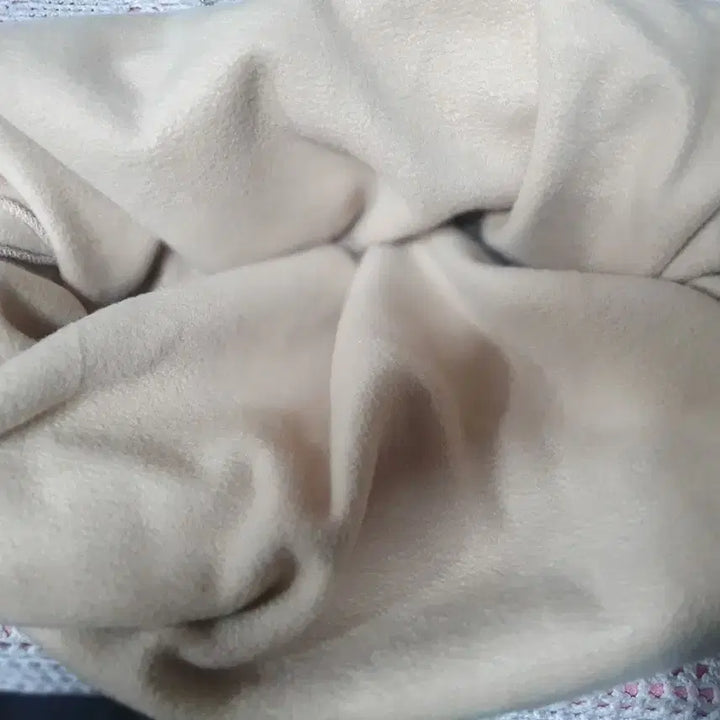 [BUNJANG] Attrangs Fleece Lined T-shirt / 아뜨랑스 기모 티셔츠 F