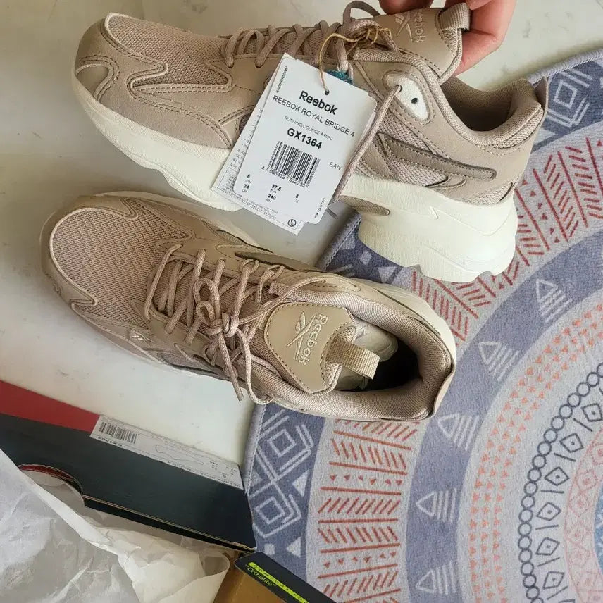 [BUNJANG] Reebok Sneakers / 리복 운동화 새상품입니다