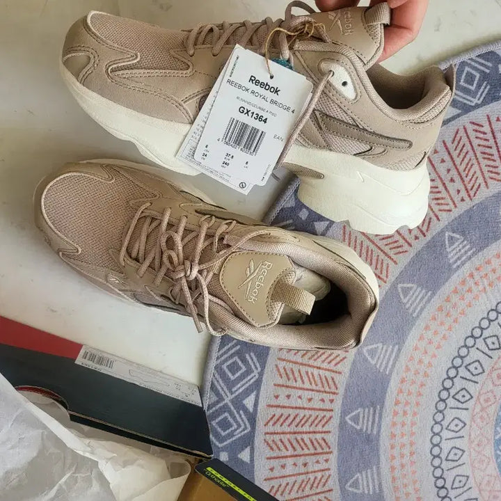 [BUNJANG] Reebok Sneakers / 리복 운동화 새상품입니다