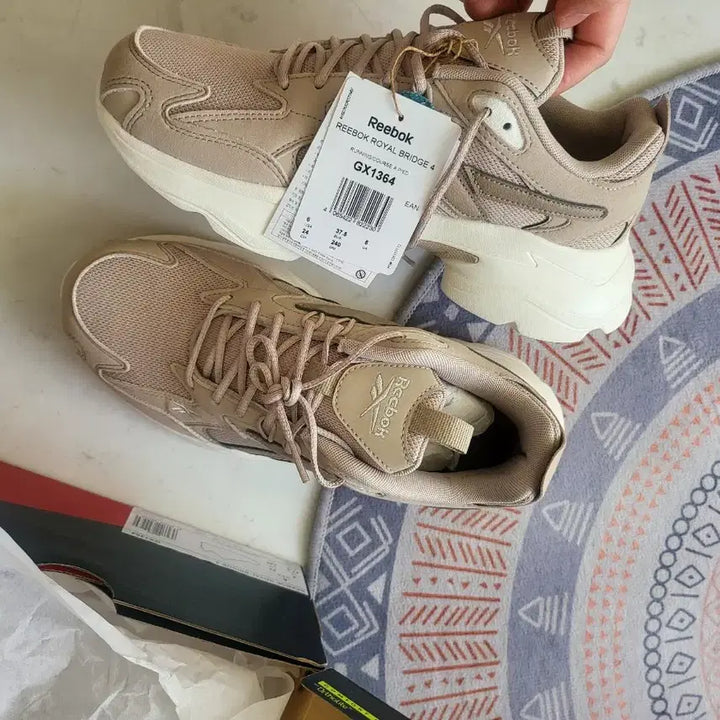 [BUNJANG] Reebok Sneakers / 리복 운동화 새상품입니다