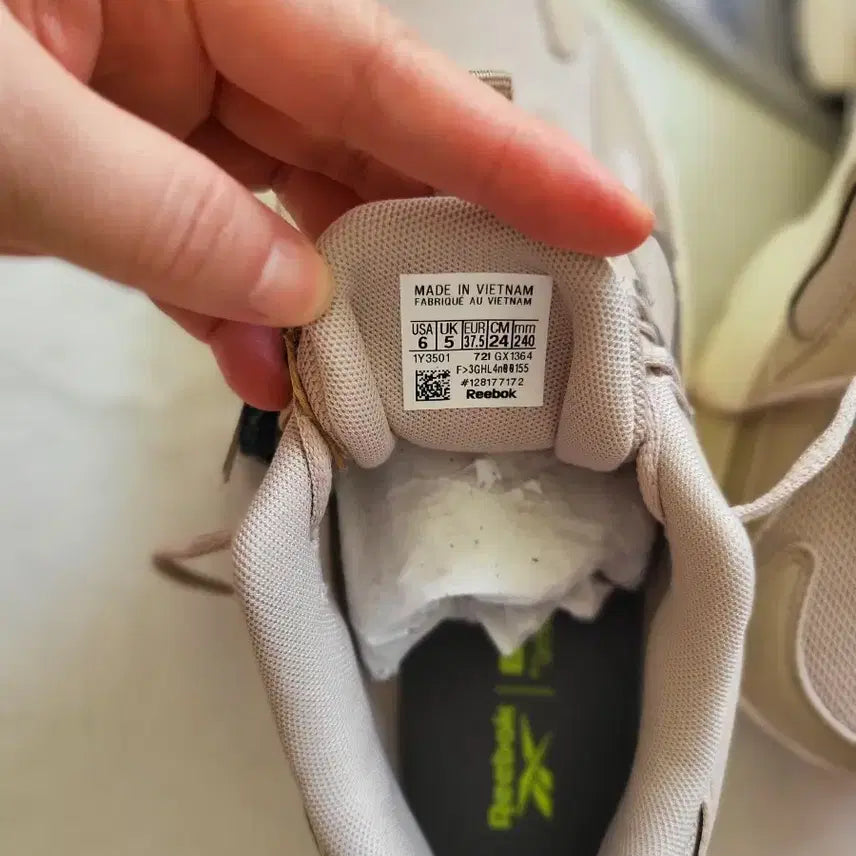 [BUNJANG] Reebok Sneakers / 리복 운동화 새상품입니다