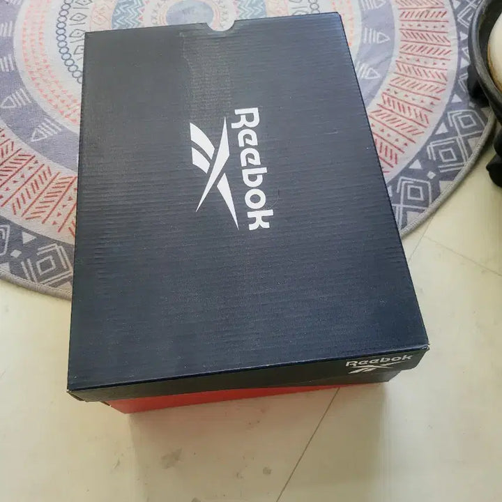 [BUNJANG] Reebok Sneakers / 리복 운동화 새상품입니다