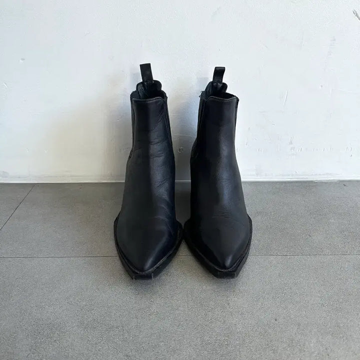 [BUNJANG] Just Cavalli Square Toe Black Leather Ankle Boots / 저스트 카발리 스퀘어토 블랙 레더 앵클부츠