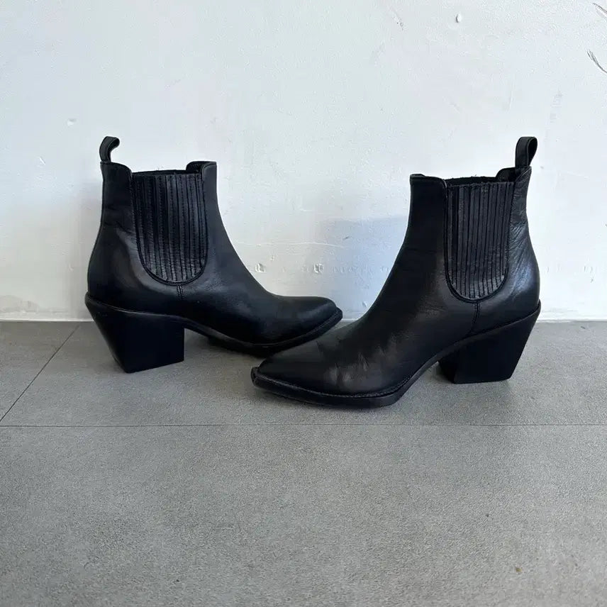 [BUNJANG] Just Cavalli Square Toe Black Leather Ankle Boots / 저스트 카발리 스퀘어토 블랙 레더 앵클부츠