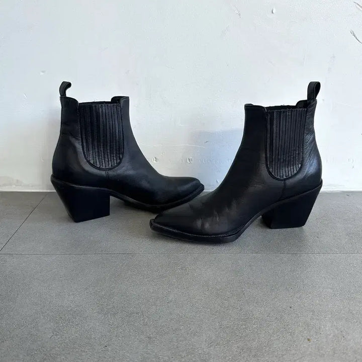 [BUNJANG] Just Cavalli Square Toe Black Leather Ankle Boots / 저스트 카발리 스퀘어토 블랙 레더 앵클부츠