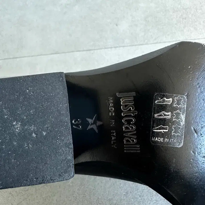 [BUNJANG] Just Cavalli Square Toe Black Leather Ankle Boots / 저스트 카발리 스퀘어토 블랙 레더 앵클부츠