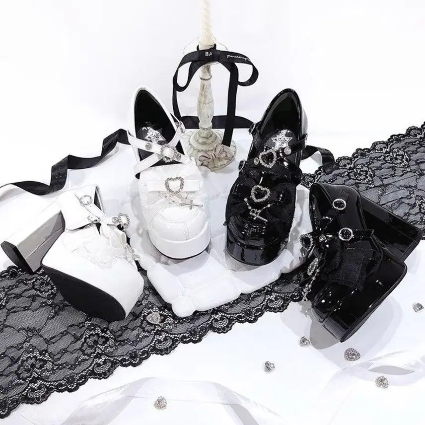 [BUNJANG] Unbranded Japanese Style High Heel Platform Shoes / 전학생 일본식 양산형 하이힐 두툼한 굽 방수대 신발 지뢰계 슈즈(2컬러)