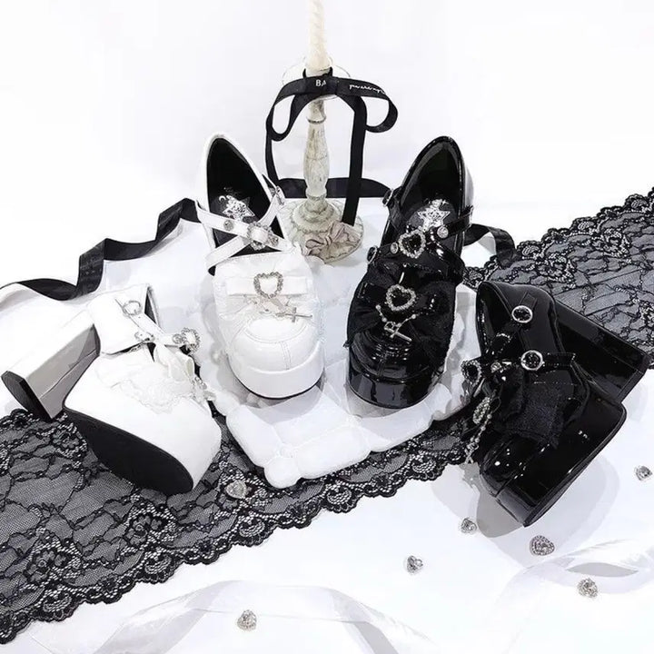 [BUNJANG] Unbranded Japanese Style High Heel Platform Shoes / 전학생 일본식 양산형 하이힐 두툼한 굽 방수대 신발 지뢰계 슈즈(2컬러)