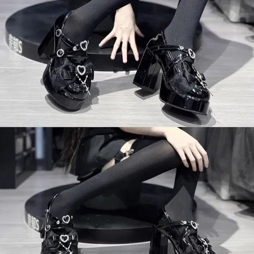 [BUNJANG] Unbranded Japanese Style High Heel Platform Shoes / 전학생 일본식 양산형 하이힐 두툼한 굽 방수대 신발 지뢰계 슈즈(2컬러)