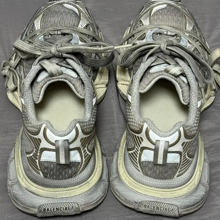 [BUNJANG] Balenciaga 3XL Eggshell Light Beige / [41C] 발렌시아가 3XL 에그쉴 라이트 베이지 초판