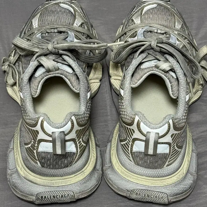 [BUNJANG] Balenciaga 3XL Eggshell Light Beige / [41C] 발렌시아가 3XL 에그쉴 라이트 베이지 초판