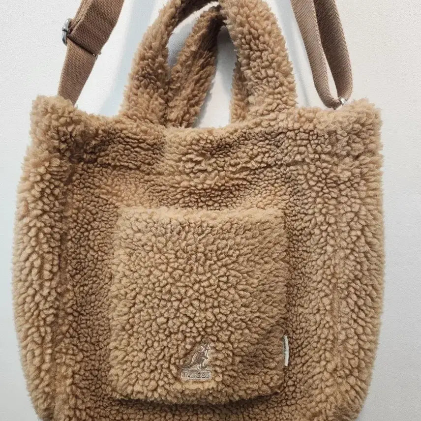 [BUNJANG] Kangol Faux Shearling Tote Shoulder Bag Brown / 캉골 뽀글이 숄더백 토트백 브라운