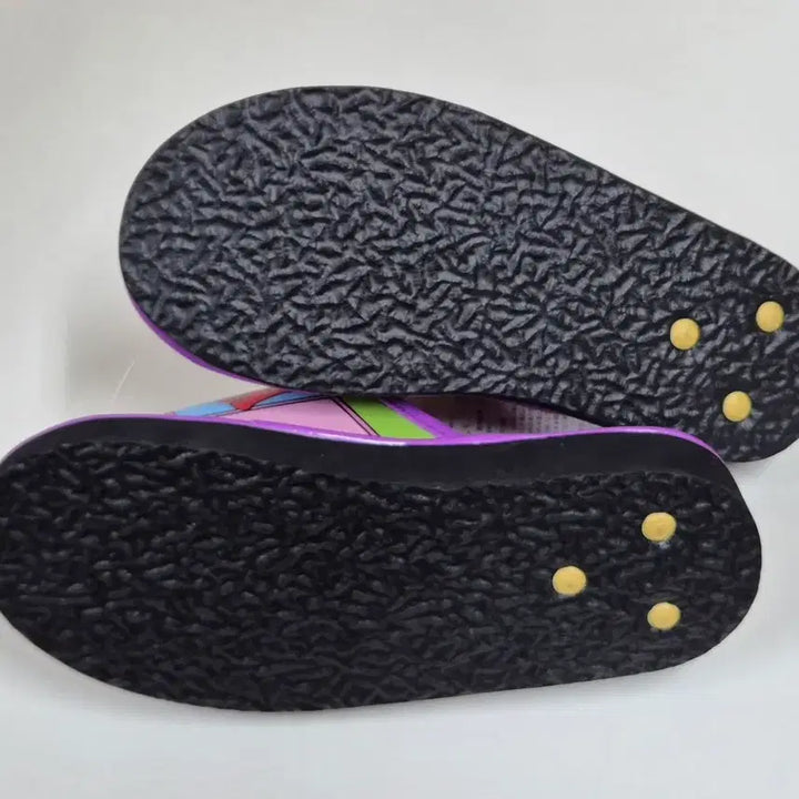 [BUNJANG] Dr. Slump Arale Character Acupressure Slippers / 닥터 슬럼프 아라레 지압 슬리퍼