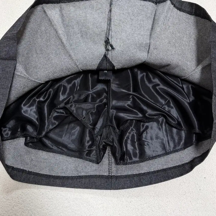 [BUNJANG] 8ight Concept Skirt / 에잇컨셉 치마 (택달린 새상품)