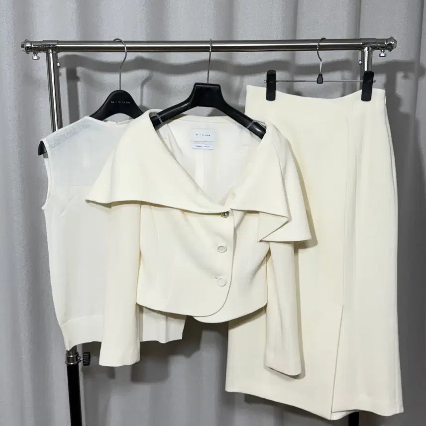 [BUNJANG] MICHAA Wide Collar Inner Set-up Short Jacket & H-Line Asymmetric Slim Long Skirt / 미샤 와이드 카라 이너 셋업 숏 자켓&H라인 언발란스 슬림핏 롱 스커트