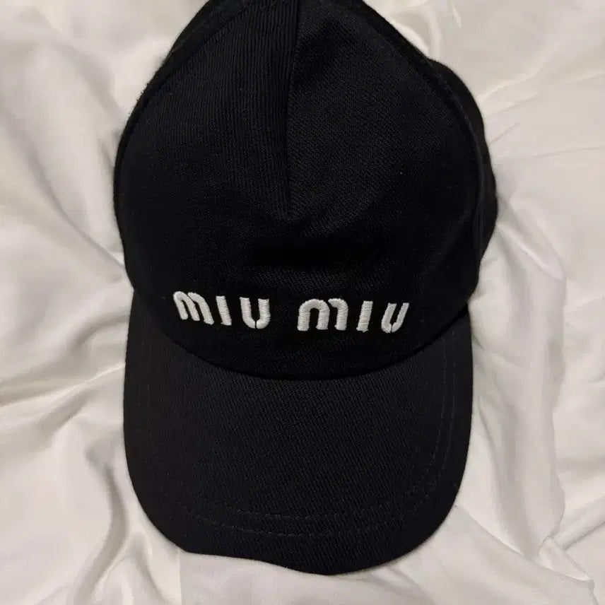 [BUNJANG] Miu Miu Black Ball Cap / 미우미우 블랙 볼캡 S사이즈