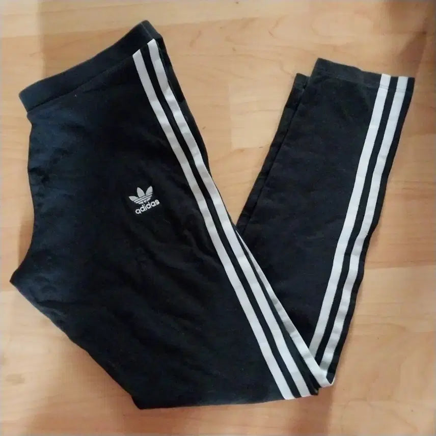 [BUNJANG] Adidas Tracksuit - Size S / 아디다스