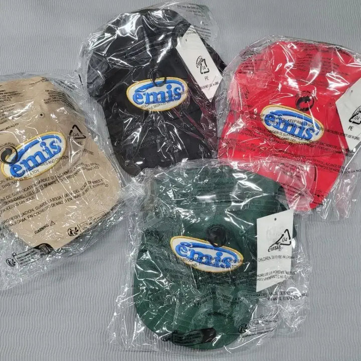 [BUNJANG] Emis Cap (Beige/Green/Red/Black) / emis 볼캡 모자 베이지/그린/레드/블랙