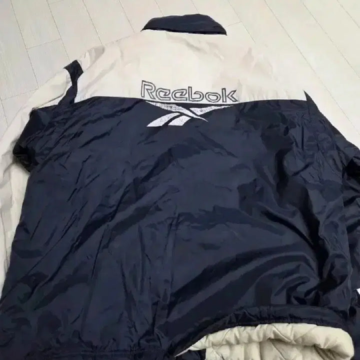 [BUNJANG] Reebok Vintage Padded Jacket / 리복 빈티지 패딩